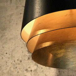 Zwarte lampen met een goud accent Goud in de details
