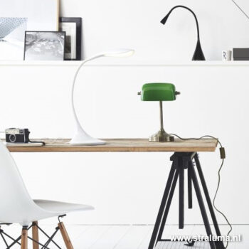 12700069 detail5 Speelse bureaulamp Zozy zwart.jpg