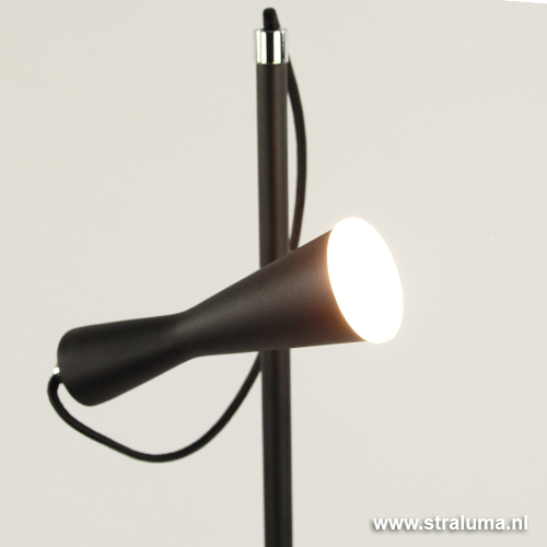 08451609 detail2 Moderne design vloerlamp zwart met spot.jpg